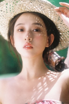 男生把手放进裙子视频